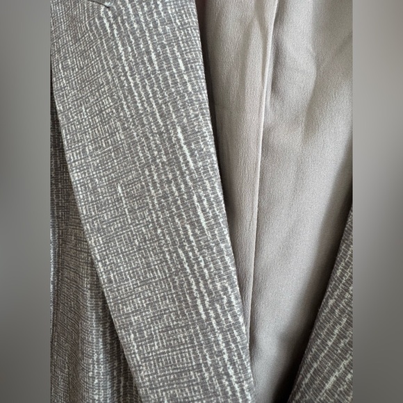 Democracy Blazer & Pant Suit Set (size XS & size 4) - Picture 3 of 16